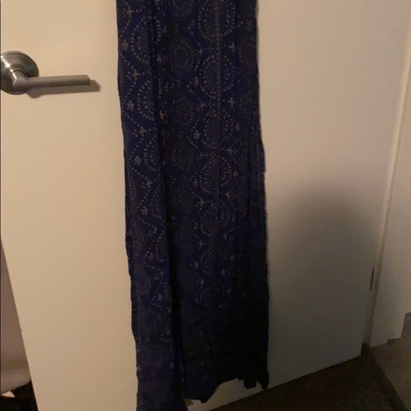 “Crinkle-look” fabric maxi dress with ruffles - Picture 2 of 3